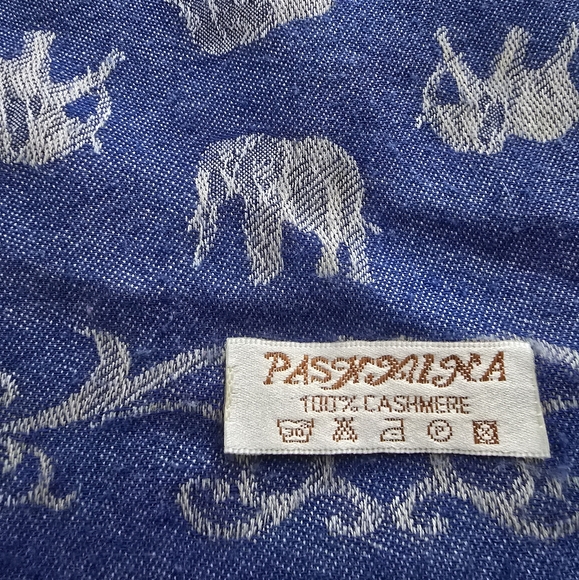 100% Cashmere Elephant Pashmina Scarf - Picture 5 of 6